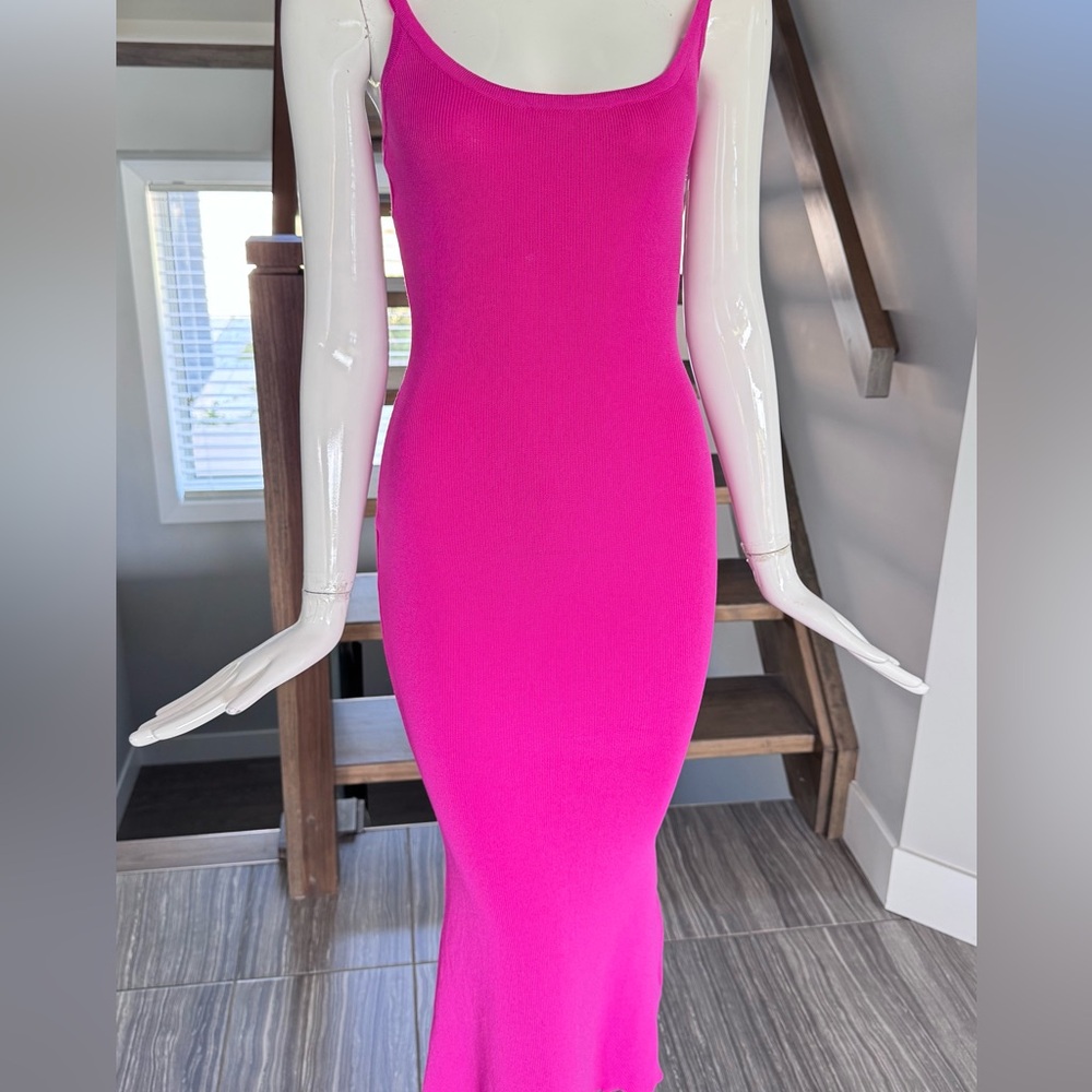 NWOT 🩷 Vibrant Fuchsia/Pink Sweater Knit Dress. - Picture 9 of 17
